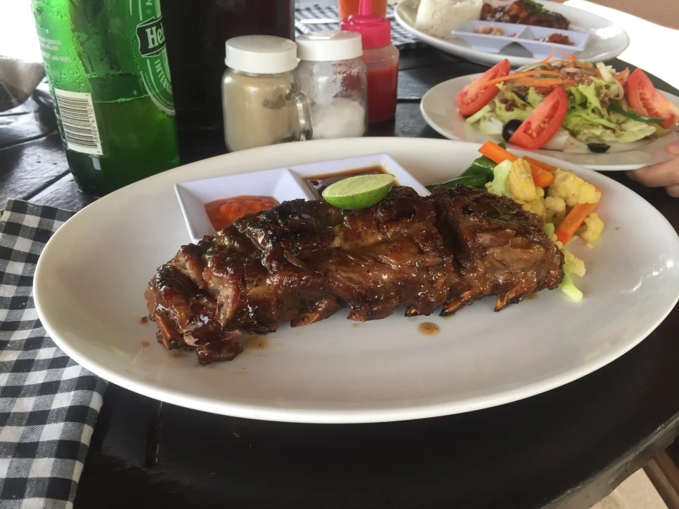 IMG_4810.JPG?type=w966