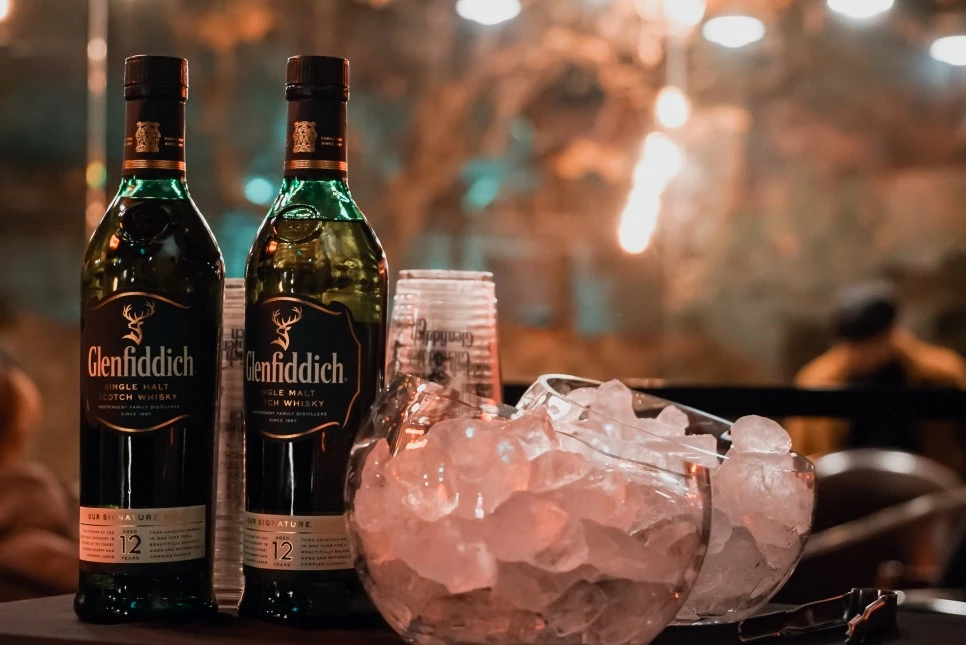 1119_SocialClub019.jpg?type=w966