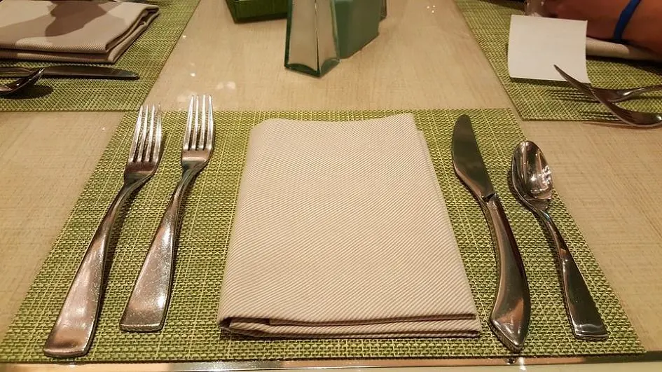 242479385690BB6C28FB26