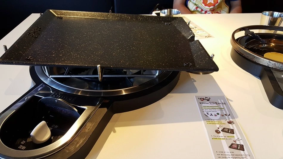 2161184356157589285609