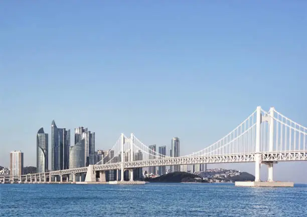 %EB%B6%80%EC%82%B0-%EB%8C%80%ED%95%9C%EB%AF%BC%EA%B5%AD-%ED%95%B4%EC%9A%B4%EB%8C%80%EC%97%90-%EA%B4%91%EC%95%88%EB%8C%80%EA%B5%90%EA%B0%80-%EC%9E%88%EB%8A%94-%EB%A7%88%EB%A6%AC%EB%82%98-%EC%8B%9C%ED%8B%B0-%EA%B3%A0%EC%B8%B5-%EB%B9%8C%EB%94%A9.jpg?s=612x612&w=0&k=20&c=4LnKbuceiisxbOyeTAt1HQe9lbghG85ksn6f0eNSxco=