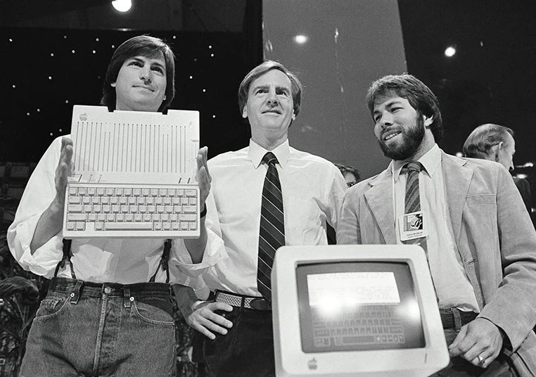 Steve_Jobs_4_embed.jpg?w=1000