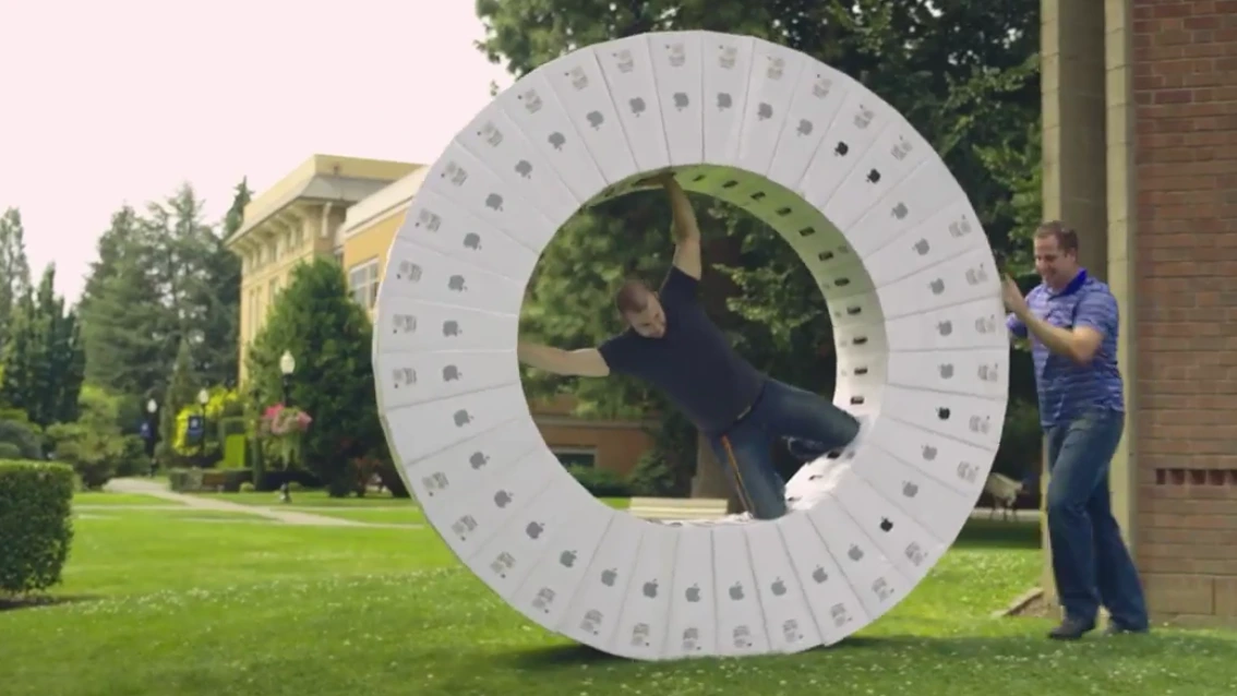 2015-08-04-wheel-imac-boxes.png?type=w1200