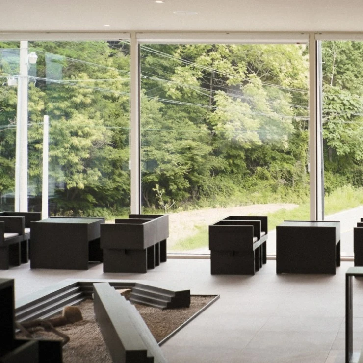 ae-2.jpg?resize740%2C740ssl1