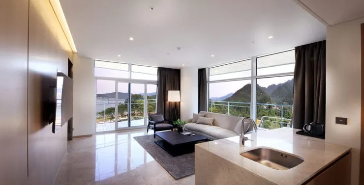 cornerSuite_01-1024x521.jpg?resize740%2C377amp;ssl1