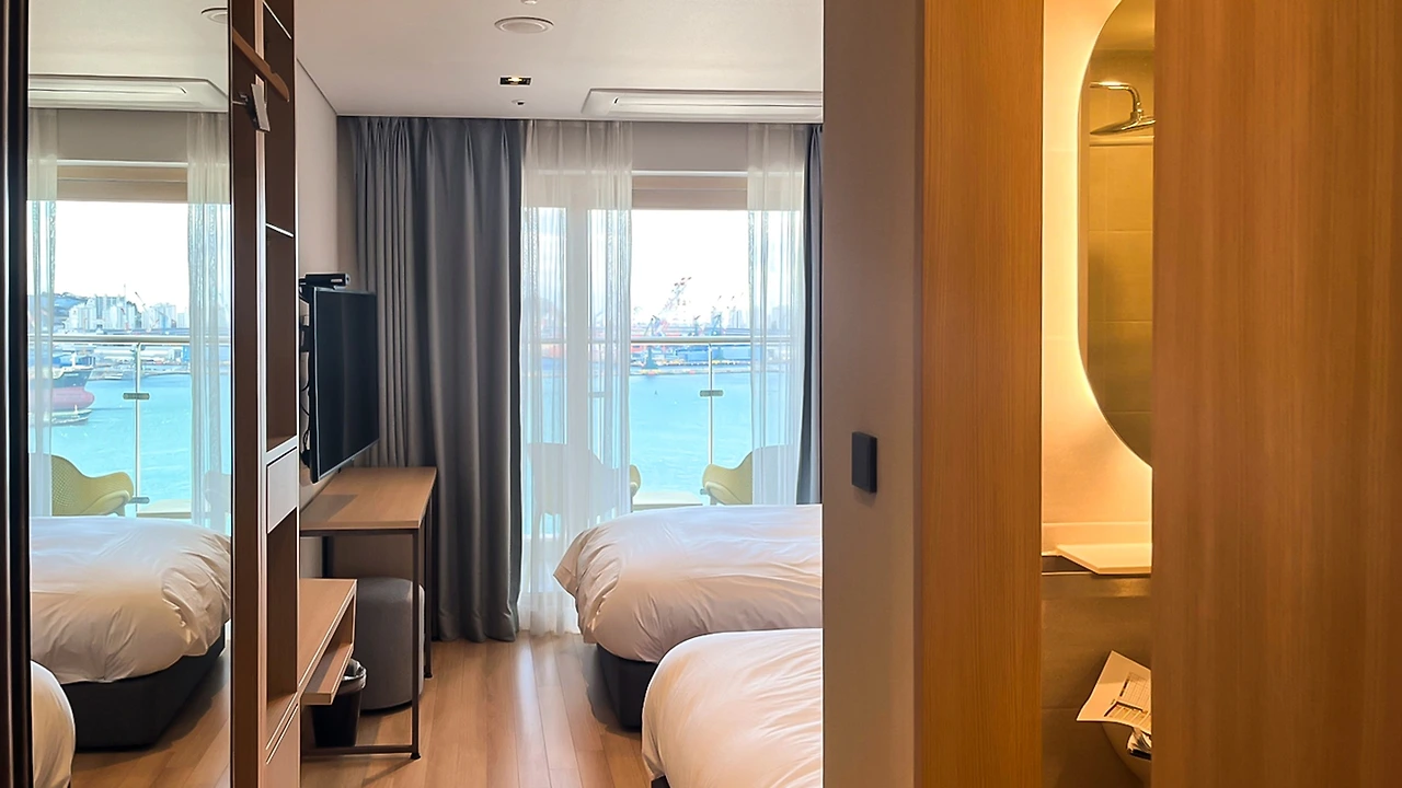 4_남포동숙소_부산 커넥트 오션 호텔 (2).jpeg