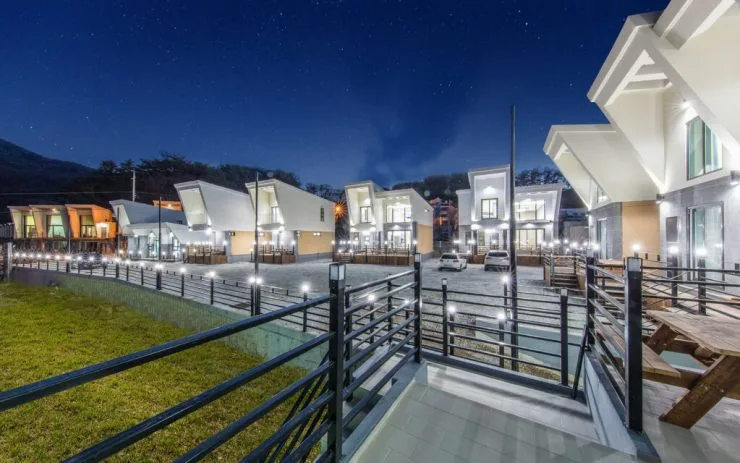 c-15-1024x640.jpg?resize740%2C463amp;ssl1