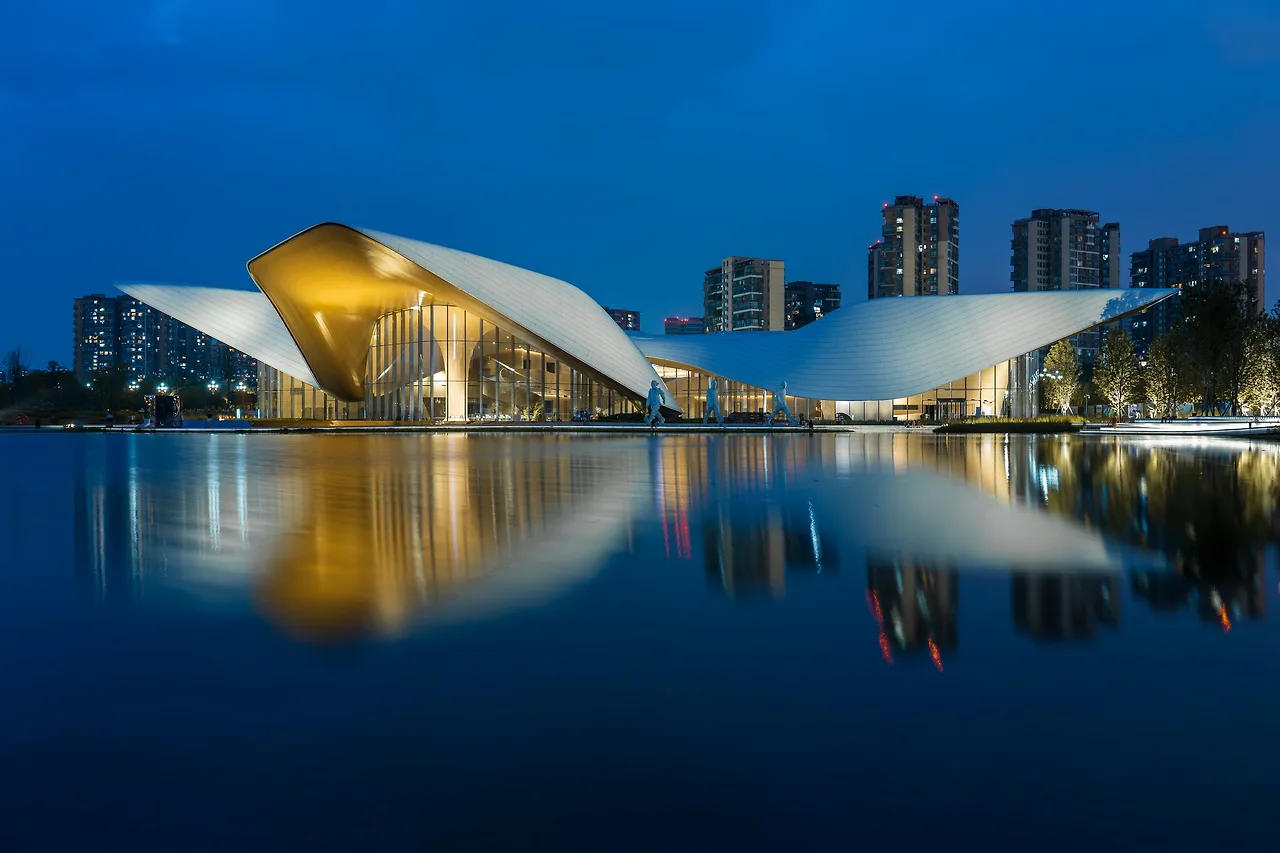 photo-1663054332304-76e10e190c76?ixlib=rb-4.1.0&ixid=M3wxMjA3fDB8MHxwaG90by1wYWdlfHx8fGVufDB8fHx8fA%3D%3D&fm=jpg&q=60&w=3000