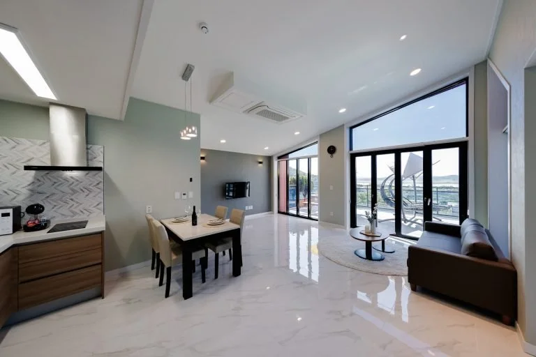 o2-scaled.jpg?typew1200