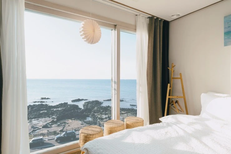 m-main.jpg?resize=740%2C494&ssl=1