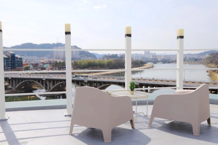 c-rooff.jpg?resize740%2C492amp;ssl1