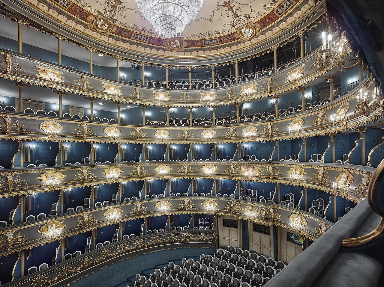 1617695253-stavovskedivadlo7.jpg?auto=format,compress&fit=fillmax&w=1920&h=1200