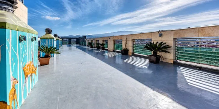 r-roof-1024x512.jpg?resize740%2C370ssl1