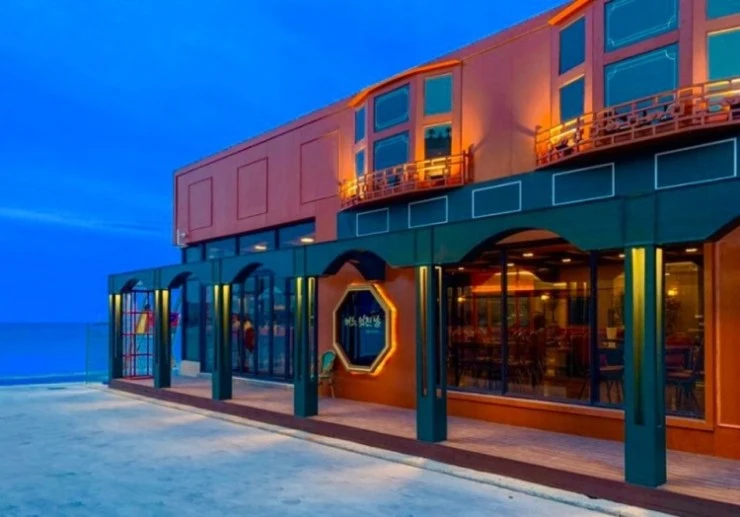 afa-1.jpg?resize740%2C517amp;ssl1