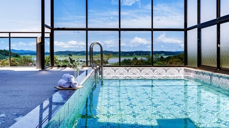 o-pool.jpg?typew1200