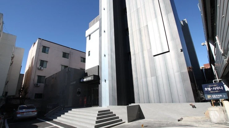 m-exx.jpg?resize740%2C415amp;ssl1