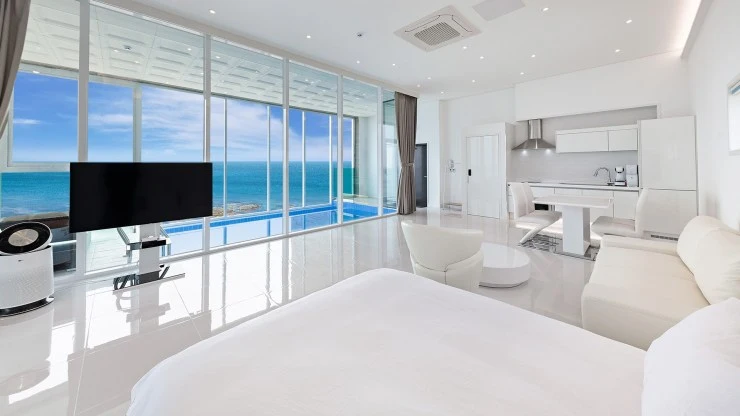 ae-3.jpg?fit=740%2C416&ssl=1