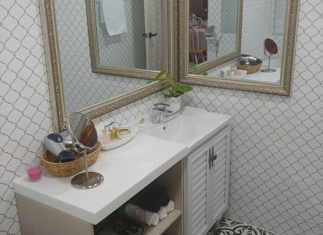 mosavi3n9Q.jpeg?type=w1100