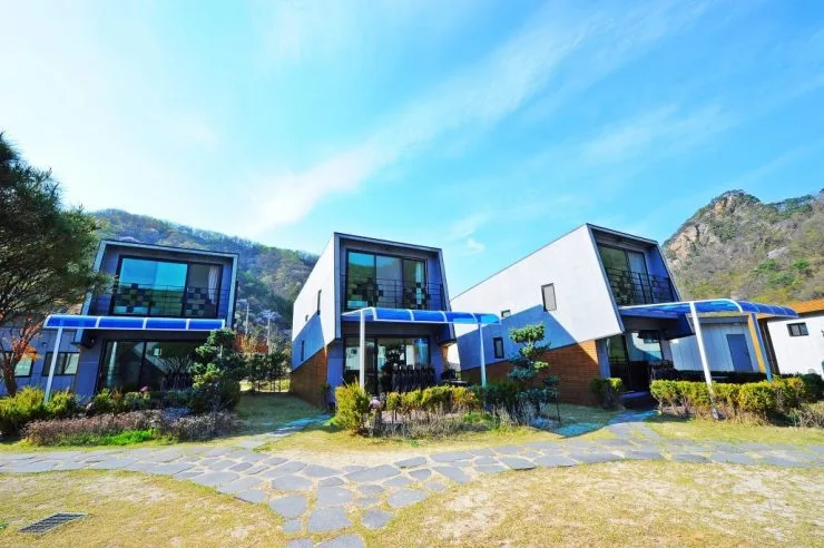 fb-3.jpg?resize740%2C492ssl1