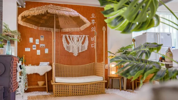 a-cafe-1024x576.jpg?resize740%2C416amp;ssl1