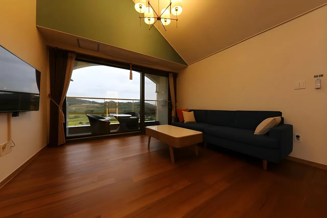 0_부여숙소추천_메인 (1).jpeg