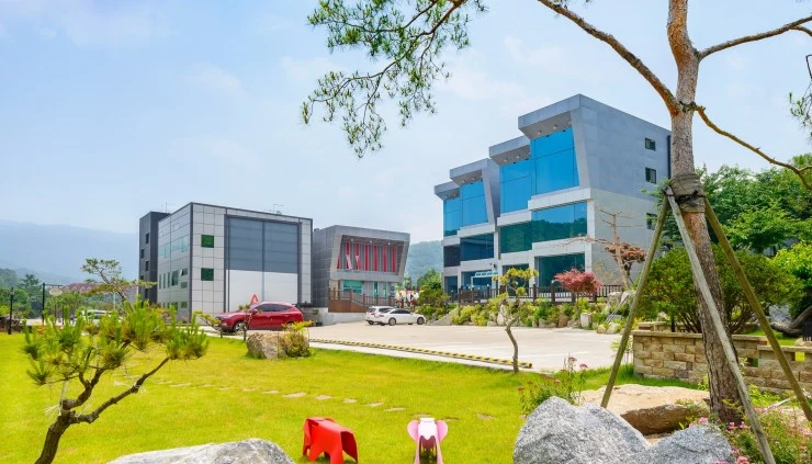 b-13.jpg?resize740%2C423ssl1