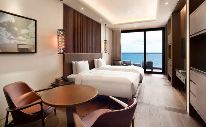 hilton3.jpg?fit=696%2C430&amp;ssl=1