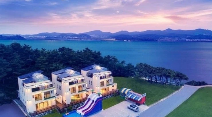 %EB%8D%94%ED%99%94%EC%9D%B4%ED%8A%B8-%EC%99%B8%EA%B4%80.jpg?w740ssl1