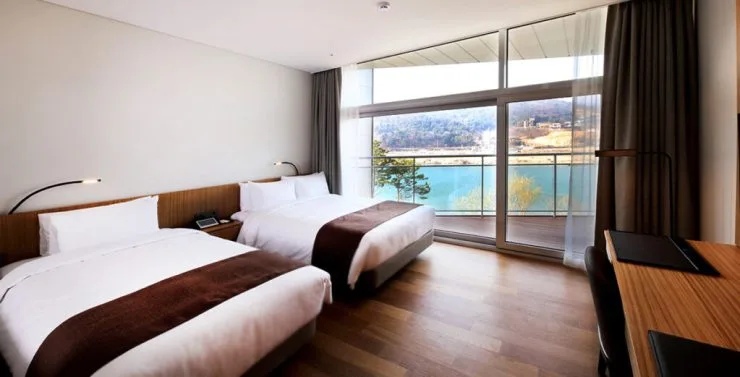 deluxeTwin_02-1024x521.jpg?resize740%2C377amp;ssl1