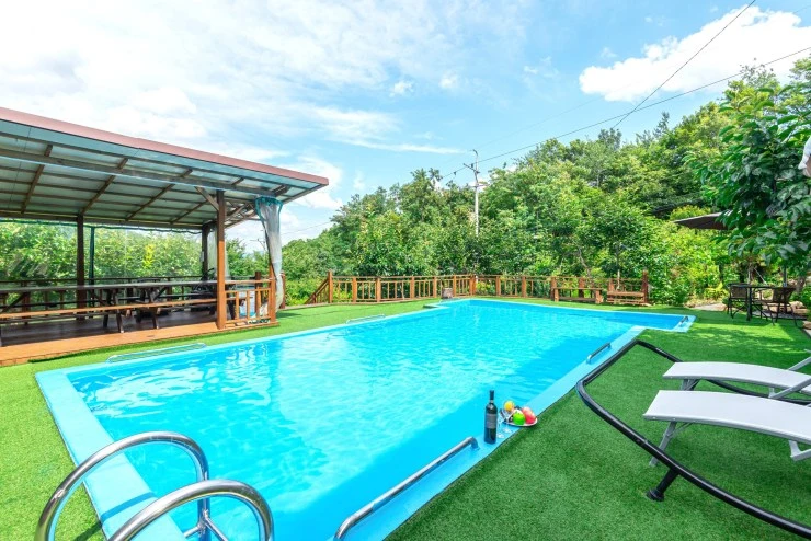 t-pool.jpg?resize740%2C494amp;ssl1