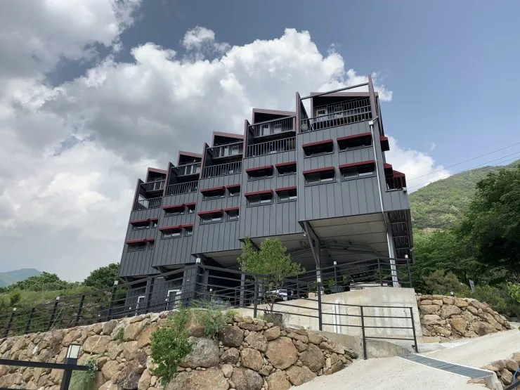 roshi-scaled.jpg?fit=740%2C555&ssl=1