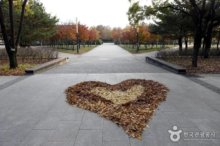 2041916_image2_1.jpg?type=w1200