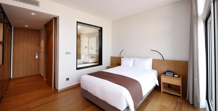 b-23.jpg?resize740%2C377ssl1