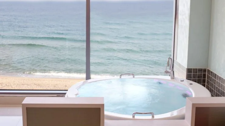 ae-3-1024x574.jpg?resize740%2C415amp;ssl1