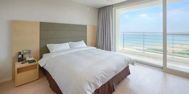 fam-1024x512.jpg?resize740%2C370amp;ssl1