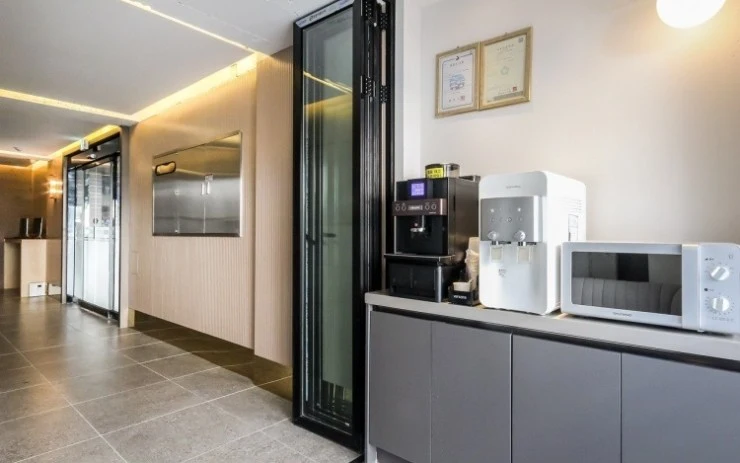 b-lob.jpg?resize740%2C463amp;ssl1