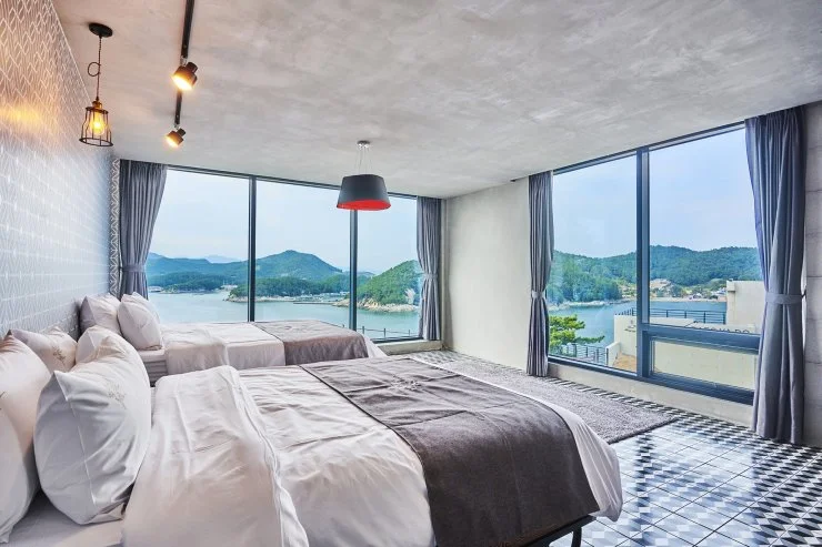 b-16.jpg?fit740%2C494ssl1