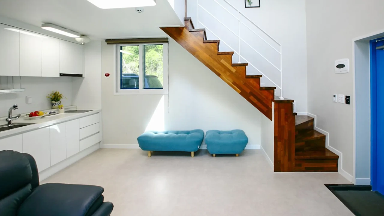 a4c24e83e0e84590b397de73eb669be7.jpg?format=webp