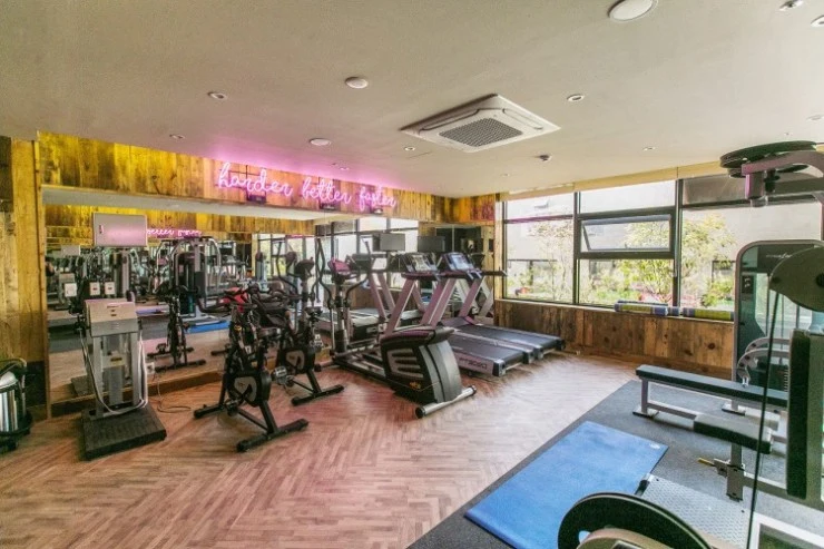 f2.jpg?resize740%2C493