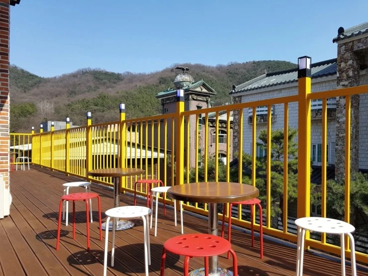 y-terrace.jpg?resize740%2C555ssl1