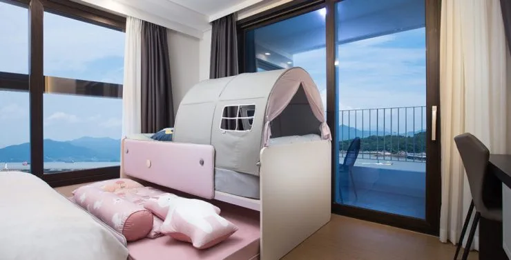 u-kids-1024x521.jpg?resize740%2C377amp;ssl1