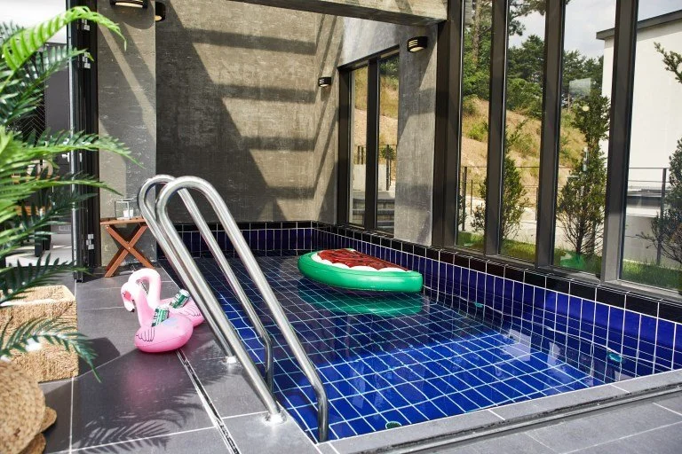 el-pool.jpg?typew1200