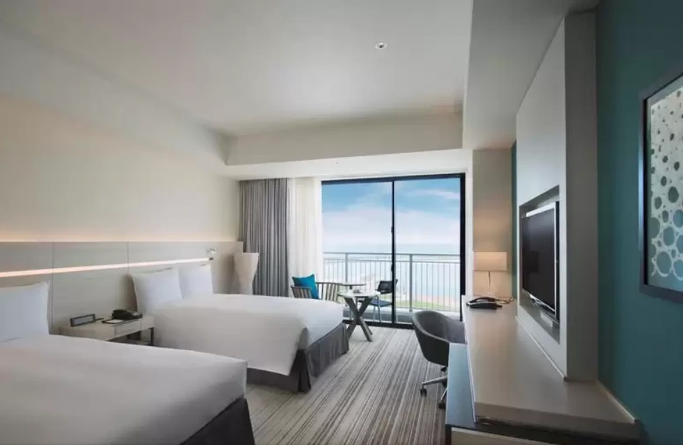 hilton okinawa chatan1.PNG