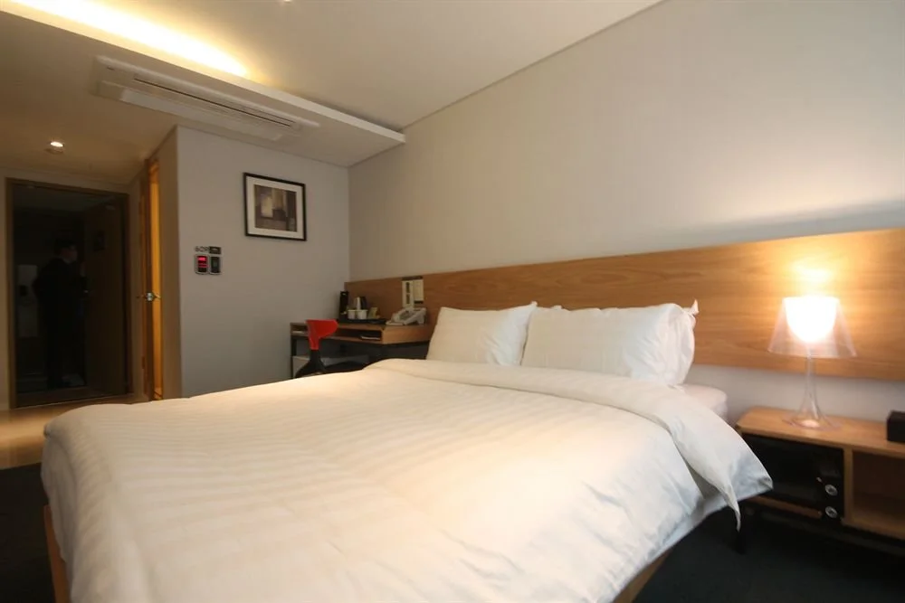 I.T.W._%ED%98%B8%ED%85%942.jpg?type=w1200