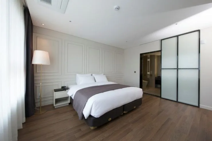 rm-main-1024x682.jpeg?resize=740%2C493&amp;ssl=1