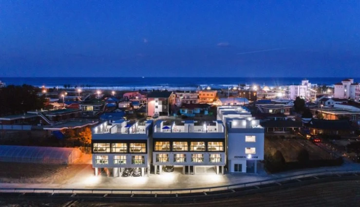 j-1.jpg?w740amp;ssl1