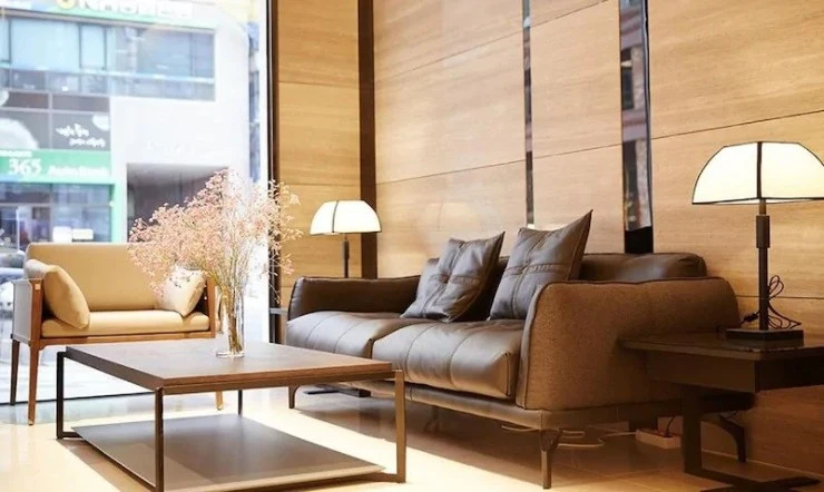 c-lobb-1.jpg?w740ssl1