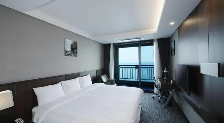 r-3.jpg?resize740%2C405amp;ssl1