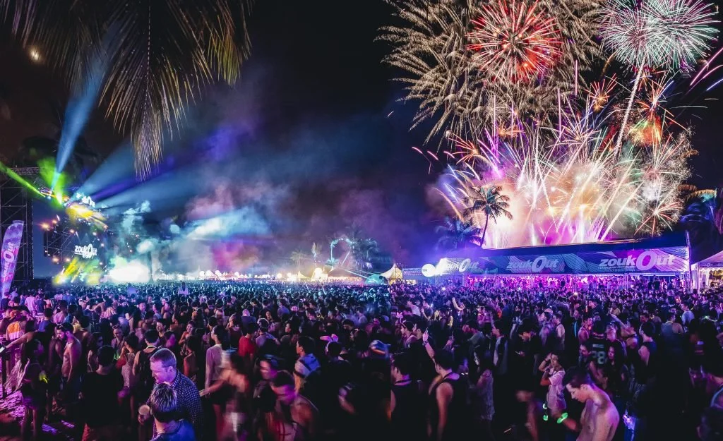 Fireworks_ZoukOutHiRes_Colossal-1024x625.jpg?type=w1200