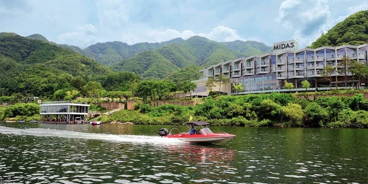 f-7.jpg?fit740%2C370ssl1